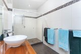 https://images.listonce.com.au/custom/160x/listings/15-campbell-street-castlemaine-vic-3450/355/00642355_img_10.jpg?gXsqRNyUPig