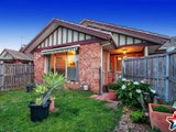 https://images.listonce.com.au/custom/160x/listings/15-camric-court-mount-evelyn-vic-3796/370/01526370_img_02.jpg?VIeOqktcfJc