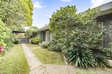 https://images.listonce.com.au/custom/160x/listings/15-carson-crescent-hawthorn-vic-3122/012/01972012_img_01.jpg?tR8rBbD901E
