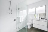 https://images.listonce.com.au/custom/160x/listings/15-carson-crescent-hawthorn-vic-3122/012/01972012_img_08.jpg?cABUAqCBScg