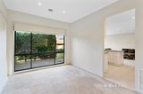 https://images.listonce.com.au/custom/160x/listings/15-casey-crescent-viewbank-vic-3084/238/01778238_img_06.jpg?aW5JLi6R9Ow