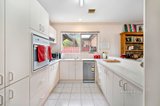 https://images.listonce.com.au/custom/160x/listings/15-castle-court-ballarat-east-vic-3350/389/01119389_img_04.jpg?A36-NhIRyB4