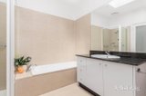 https://images.listonce.com.au/custom/160x/listings/15-cavendish-place-brighton-vic-3186/731/01947731_img_05.jpg?qaCFZ-Td4v8