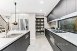 https://images.listonce.com.au/custom/160x/listings/15-centre-road-vermont-vic-3133/556/01736556_img_07.jpg?SroR-UhKaD8