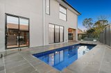 https://images.listonce.com.au/custom/160x/listings/15-centre-road-vermont-vic-3133/556/01736556_img_14.jpg?5EKf6ja7cd8