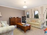 https://images.listonce.com.au/custom/160x/listings/15-coolaroo-court-mooroolbark-vic-3138/622/01524622_img_03.jpg?GSz8ZYERq0E