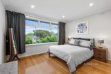 https://images.listonce.com.au/custom/160x/listings/15-cumberland-court-forest-hill-vic-3131/042/01298042_img_06.jpg?9LxtOaqxVKg