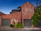 https://images.listonce.com.au/custom/160x/listings/15-dalgety-lane-st-kilda-vic-3182/044/01087044_img_02.jpg?5TTZ7yz9ssI