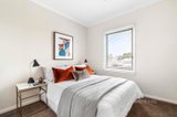 https://images.listonce.com.au/custom/160x/listings/15-davies-street-port-melbourne-vic-3207/102/01443102_img_13.jpg?DDFVELv0YZ0