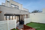 https://images.listonce.com.au/custom/160x/listings/15-davis-street-doncaster-vic-3108/939/01582939_img_12.jpg?qLtE3etA7Jc