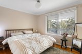 https://images.listonce.com.au/custom/160x/listings/15-dering-street-diamond-creek-vic-3089/157/01562157_img_04.jpg?rwtk4usBjsg