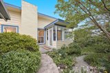 https://images.listonce.com.au/custom/160x/listings/15-diosma-crescent-nunawading-vic-3131/079/01828079_img_01.jpg?LcsWJMknPL4
