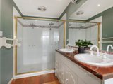 https://images.listonce.com.au/custom/160x/listings/15-doowi-court-greensborough-vic-3088/923/00972923_img_08.jpg?17wFPlcc1Kw