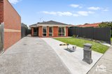 https://images.listonce.com.au/custom/160x/listings/15-dotterel-court-chelsea-heights-vic-3196/698/01839698_img_01.jpg?RBnEQjWBBgg
