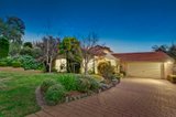 https://images.listonce.com.au/custom/160x/listings/15-dwyer-court-donvale-vic-3111/749/00304749_img_01.jpg?jDmGKDNG_Zg