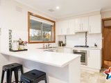 https://images.listonce.com.au/custom/160x/listings/15-edenhope-street-kilsyth-vic-3137/284/01526284_img_04.jpg?w8VEOFYTbPg