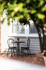 https://images.listonce.com.au/custom/160x/listings/15-edward-street-hawthorn-vic-3122/185/01680185_img_10.jpg?y_SfI474qDI