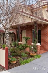 https://images.listonce.com.au/custom/160x/listings/15-edwin-street-fairfield-vic-3078/586/01950586_img_02.jpg?j2w1yscqoGA