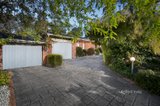 https://images.listonce.com.au/custom/160x/listings/15-ellis-court-mooroolbark-vic-3138/852/01600852_img_02.jpg?2lkzqqvf05Q