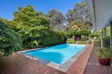 https://images.listonce.com.au/custom/160x/listings/15-ellis-court-mooroolbark-vic-3138/852/01600852_img_18.jpg?E1SC8WLK1MI