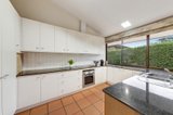 https://images.listonce.com.au/custom/160x/listings/15-emerald-rise-templestowe-vic-3106/753/00136753_img_06.jpg?l3kdLXQcP6c