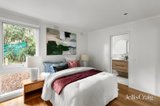 https://images.listonce.com.au/custom/160x/listings/15-fairdell-crescent-hurstbridge-vic-3099/223/01933223_img_10.jpg?ei3oakEY95c