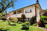 https://images.listonce.com.au/custom/160x/listings/15-foote-street-brighton-vic-3186/404/01893404_img_01.jpg?9_q1W-bK8oE