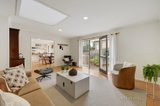 https://images.listonce.com.au/custom/160x/listings/15-frank-street-box-hill-south-vic-3128/696/00352696_img_02.jpg?Gjc9Zcjycak