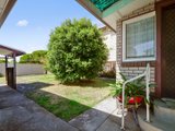https://images.listonce.com.au/custom/160x/listings/15-freame-street-yarraville-vic-3013/221/01202221_img_08.jpg?-Zb5Ewhoj5Q