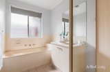 https://images.listonce.com.au/custom/160x/listings/15-gallery-gate-road-yallambie-vic-3085/198/01753198_img_10.jpg?bNbqmtDCzNQ