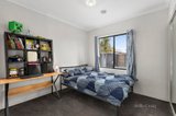 https://images.listonce.com.au/custom/160x/listings/15-gemstone-street-st-leonards-vic-3223/073/01607073_img_09.jpg?0mvej1oGyfc