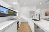 https://images.listonce.com.au/custom/160x/listings/15-gerald-street-murrumbeena-vic-3163/147/01922147_img_06.jpg?nCqY_8el1GU