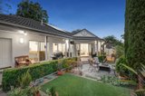 https://images.listonce.com.au/custom/160x/listings/15-gissing-street-blackburn-south-vic-3130/514/01122514_img_11.jpg?rfJwD2itF7w