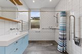 https://images.listonce.com.au/custom/160x/listings/15-glen-street-hawthorn-vic-3122/422/01815422_img_06.jpg?CozHsWhxcM0