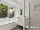 https://images.listonce.com.au/custom/160x/listings/15-grose-court-croydon-hills-vic-3136/801/01525801_img_13.jpg?2SNFwEtM23g