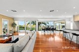https://images.listonce.com.au/custom/160x/listings/15-gwingana-crescent-glen-waverley-vic-3150/893/01898893_img_06.jpg?LfajVVrBZ6c