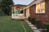 https://images.listonce.com.au/custom/160x/listings/15-gwingana-crescent-glen-waverley-vic-3150/893/01898893_img_21.jpg?T7foRmR-KvE