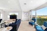 https://images.listonce.com.au/custom/160x/listings/15-gwingana-crescent-glen-waverley-vic-3150/893/01898893_img_23.jpg?p6QNT7WrF-g