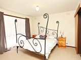 https://images.listonce.com.au/custom/160x/listings/15-hartley-road-croydon-vic-3136/358/00620358_img_07.jpg?oi4dzNAW4Ek