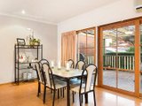 https://images.listonce.com.au/custom/160x/listings/15-henshall-road-strathmore-vic-3041/055/00848055_img_03.jpg?kfGSYnq5r-g