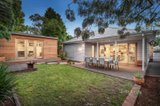 https://images.listonce.com.au/custom/160x/listings/15-henwood-street-blackburn-south-vic-3130/490/01594490_img_12.jpg?v49sBlMmIIo