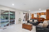 https://images.listonce.com.au/custom/160x/listings/15-hillhouse-road-templestowe-vic-3106/401/01594401_img_03.jpg?p5szxIKtXCw