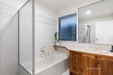 https://images.listonce.com.au/custom/160x/listings/15-hillhouse-road-templestowe-vic-3106/401/01594401_img_09.jpg?CPbYhs1d1oo