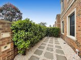 https://images.listonce.com.au/custom/160x/listings/15-hopkins-street-south-geelong-vic-3220/512/01561512_img_20.jpg?zxvYsn_E2qI