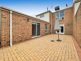 https://images.listonce.com.au/custom/160x/listings/15-hopkins-street-south-geelong-vic-3220/512/01561512_img_22.jpg?-h-N_2HcQrk