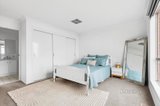 https://images.listonce.com.au/custom/160x/listings/15-hopkins-street-south-geelong-vic-3220/909/01717909_img_09.jpg?Qi7OUOLS8Sc