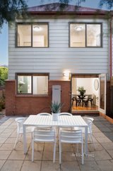 https://images.listonce.com.au/custom/160x/listings/15-howlett-street-kensington-vic-3031/485/01592485_img_11.jpg?WeF5iT6g8Ok