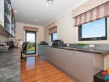 https://images.listonce.com.au/custom/160x/listings/15-hyne-street-lilydale-vic-3140/672/01524672_img_10.jpg?Zj2AuSSn56A