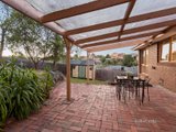 https://images.listonce.com.au/custom/160x/listings/15-jefferson-grove-doncaster-east-vic-3109/550/01681550_img_10.jpg?dcKiOs6Zy5E