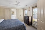 https://images.listonce.com.au/custom/160x/listings/15-jindabyne-avenue-south-morang-vic-3752/436/01019436_img_06.jpg?xp6LQtsv0eI
